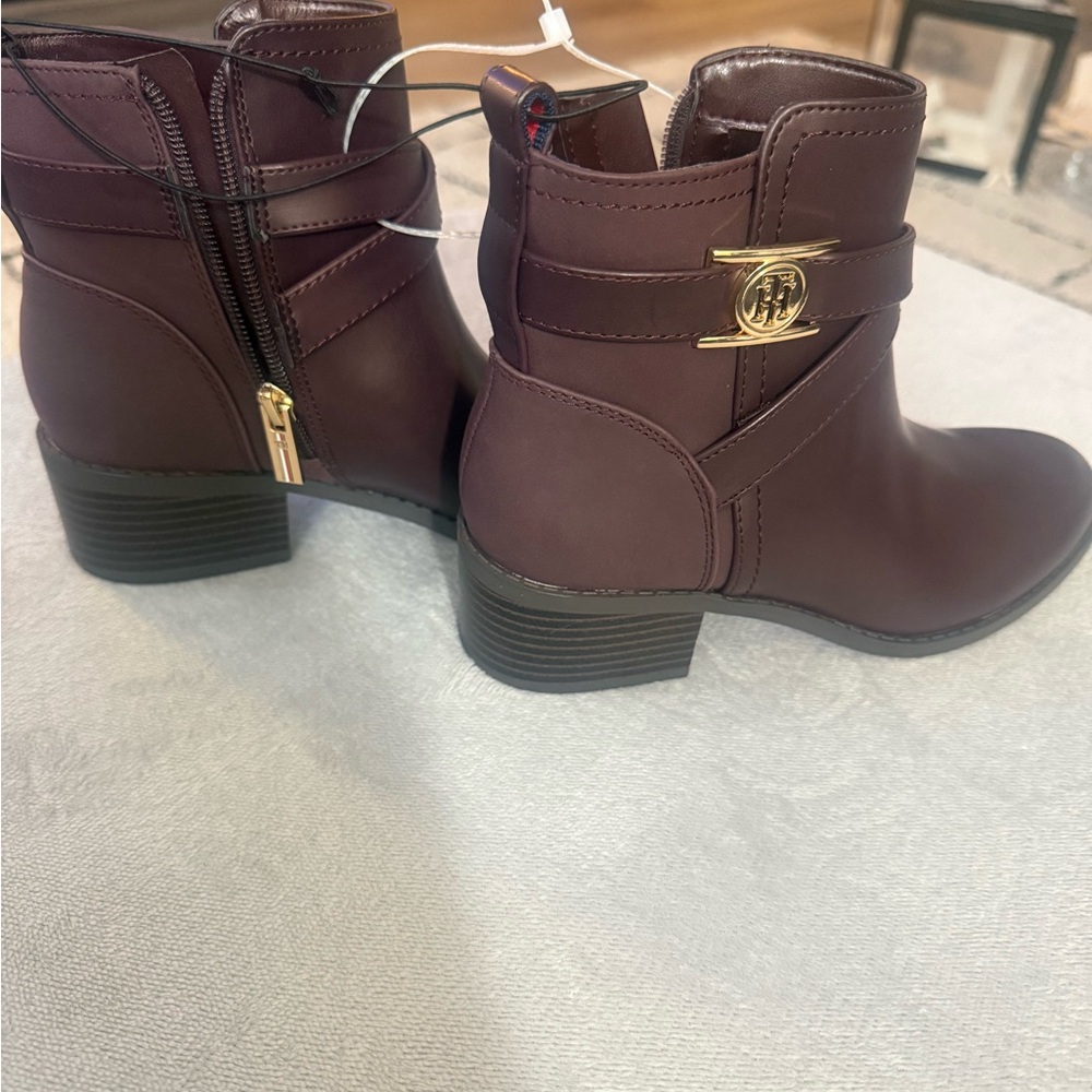 Tommy Hilfiger Plum Ankle Boots with Gold Accent